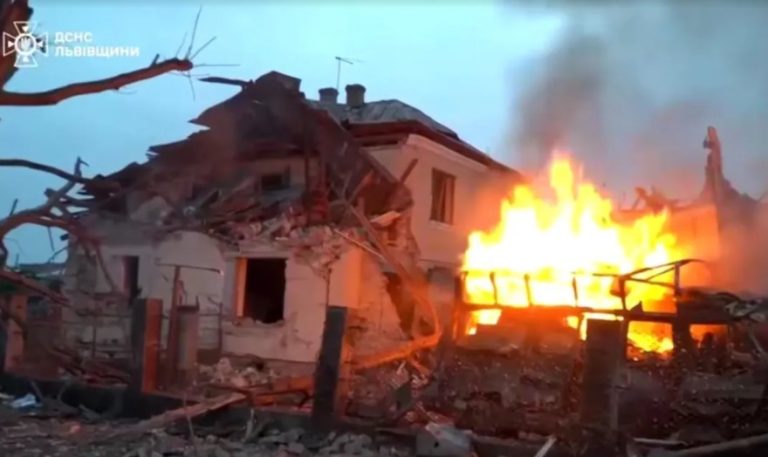 Ataque noturno com mísseis e drones da Rússia deixa cinco mortos na Ucrânia