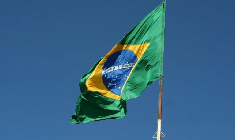 Brasil caminha para estrangulamento fiscal, apesar de arrecadação recorde