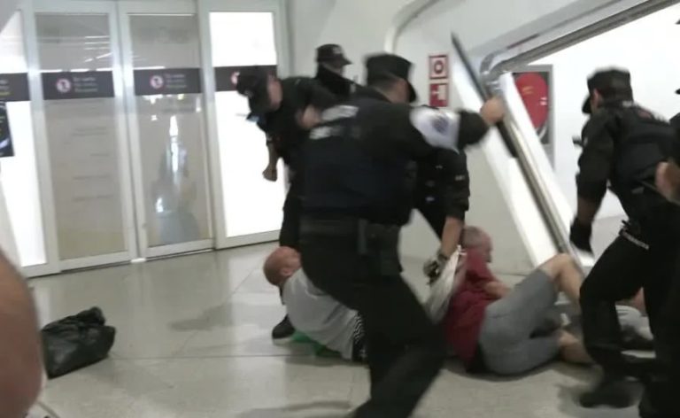 Protesto na Espanha condena tratamento dado a ativistas de flotilha